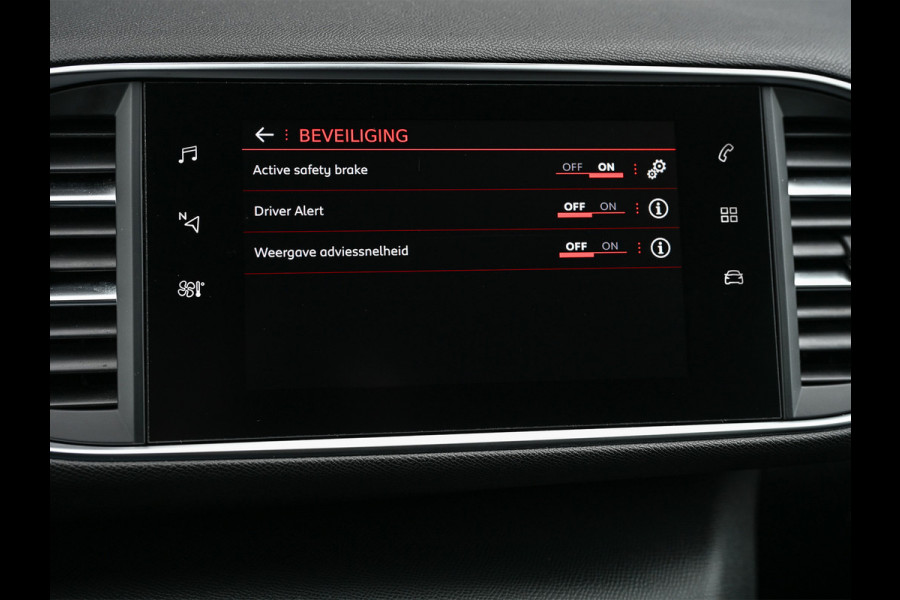 Peugeot 308 SW 1.2 PureTech GT-line · Cruise control · Apple carplay/Android auto · 360 Camera · Panorama dak · Denon audio