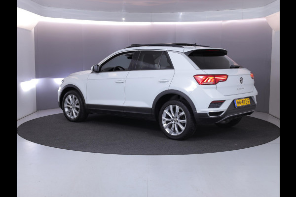 Volkswagen T-Roc 1.0 TSI Style 115pk 6bak| Panorama dak | LM-velgen| el. achterklep | Climatronic