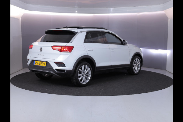 Volkswagen T-Roc 1.0 TSI Style 115pk 6bak| Panorama dak | LM-velgen| el. achterklep | Climatronic