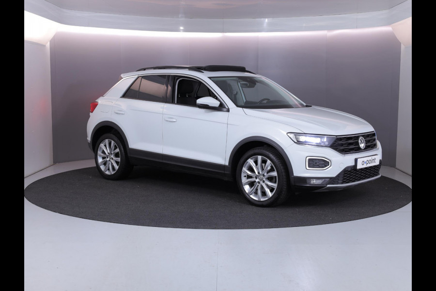 Volkswagen T-Roc 1.0 TSI Style 115pk 6bak| Panorama dak | LM-velgen| el. achterklep | Climatronic