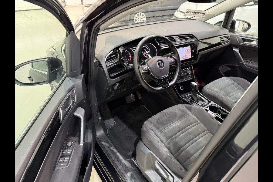 Volkswagen Touran 7p 1.5 TSI 150pk DSG Highline | ACC | Full Led