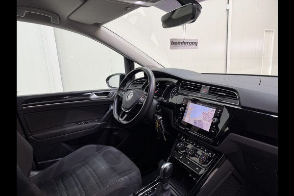 Volkswagen Touran 7p 1.5 TSI 150pk DSG Highline | ACC | Full Led