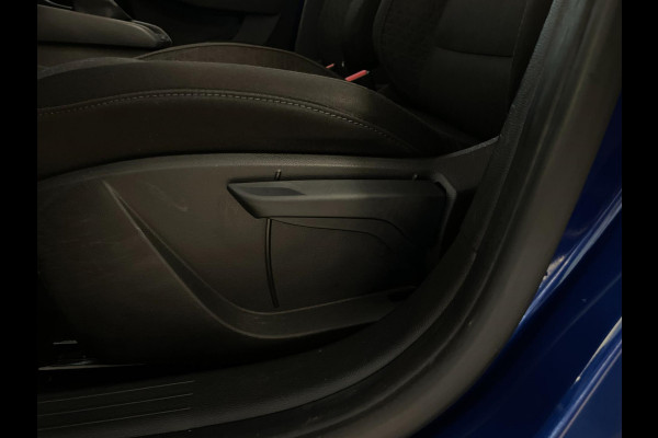 Renault Clio 1.0 TCe 90 Equilibre AIRCO NAVI CRUISE APPLE CARPLAY ELEK RAMEN CENT VERG METALLIC LAK ZEER NETTE AUTO