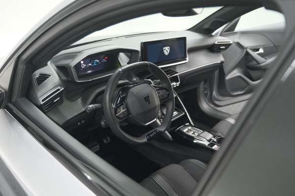 Peugeot 208 Hybrid 136 e-DCS6 GT Camera | Apple Carplay & Android Auto | Parkeersensoren