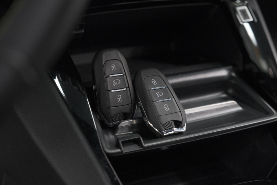 Peugeot 208 Hybrid 136 e-DCS6 GT Camera | Apple Carplay & Android Auto | Parkeersensoren