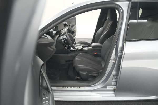 Peugeot 208 Hybrid 136 e-DCS6 GT Camera | Apple Carplay & Android Auto | Parkeersensoren