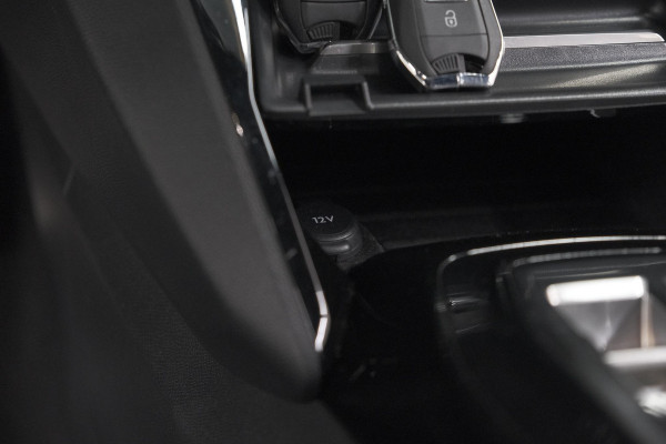 Peugeot 208 Hybrid 136 e-DCS6 GT Camera | Apple Carplay & Android Auto | Parkeersensoren