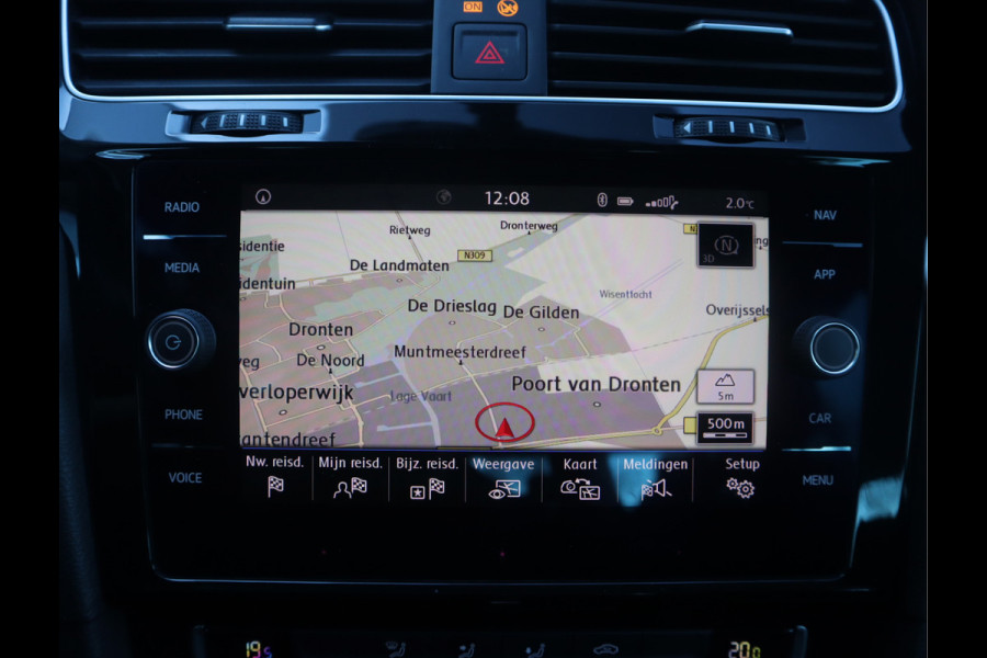 Volkswagen Golf 1.5 TSI Highline R-Line // Dealeronderhouden