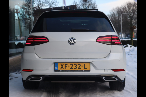 Volkswagen Golf 1.5 TSI Highline R-Line // Dealeronderhouden