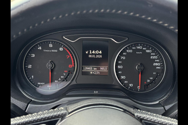 Audi A3 Sportback 30 TFSI Sport S Line Edition - Navigatie I Airco I Sport interieur & Velgen I PDC I Dealer onderhouden