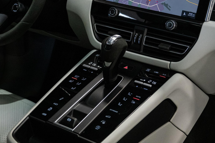 Porsche Macan 2.9 GTS *Sport-Chrono / BOSE / Sportuitlaat / Memory / Surround-view / Keyless*