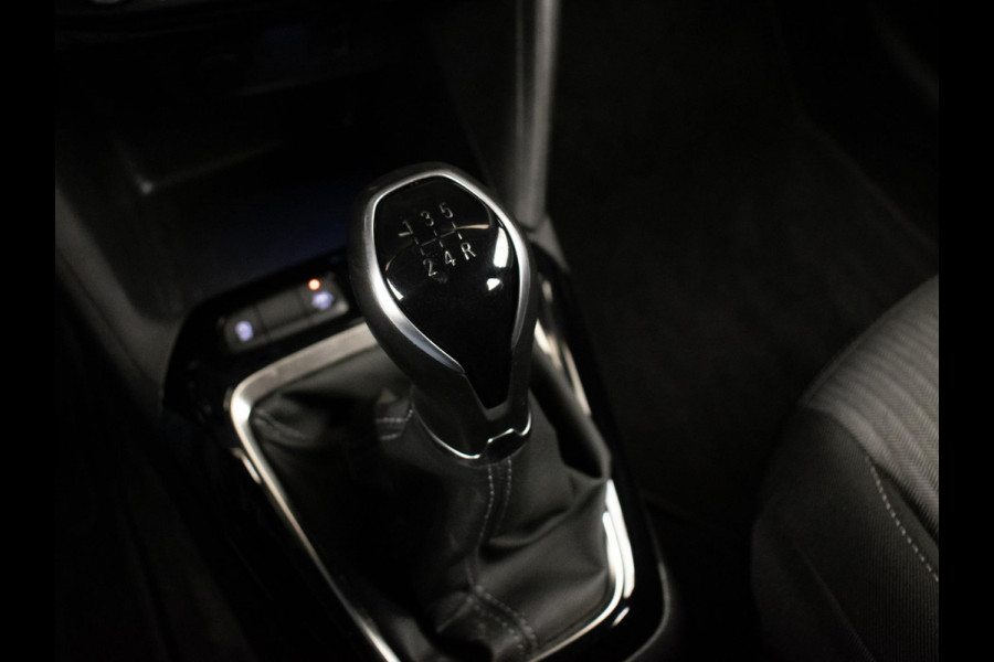 Opel Corsa 1.2 Edition Sport (APPLE CARPLAY,NAVI,STUURVERWARMING,CRUISE,PDC,BLACK EDITION,SPORTSTOELEN,LM VELGEN,NETTE STAAT)