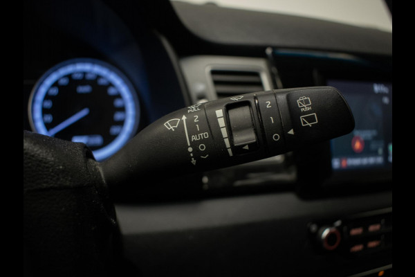 Kia Niro 1.6 GDi Hybrid DynamicLine Sport (NAVI,CAMERA,CRUISE,LANE ASSIST,LEDER,LED,SPORTSTOELEN,LM VELGEN,NETTE STAAT)