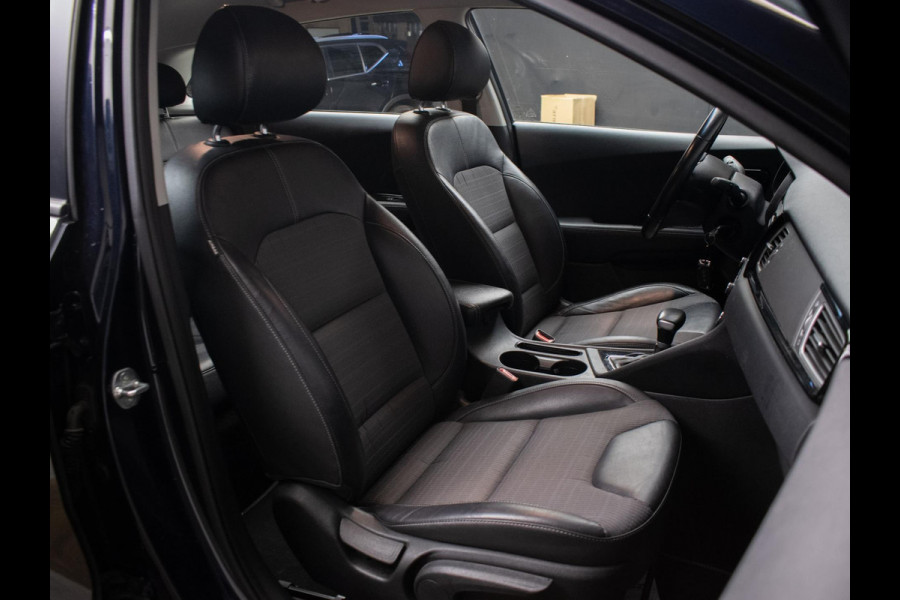 Kia Niro 1.6 GDi Hybrid DynamicLine Sport (NAVI,CAMERA,CRUISE,LANE ASSIST,LEDER,LED,SPORTSTOELEN,LM VELGEN,NETTE STAAT)