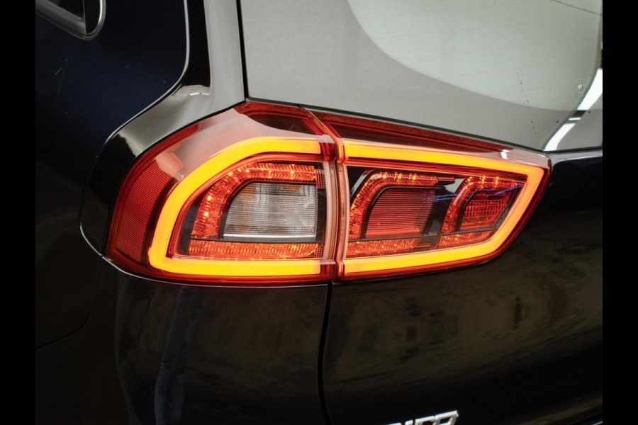 Kia Niro 1.6 GDi Hybrid DynamicLine Sport (NAVI,CAMERA,CRUISE,LANE ASSIST,LEDER,LED,SPORTSTOELEN,LM VELGEN,NETTE STAAT)