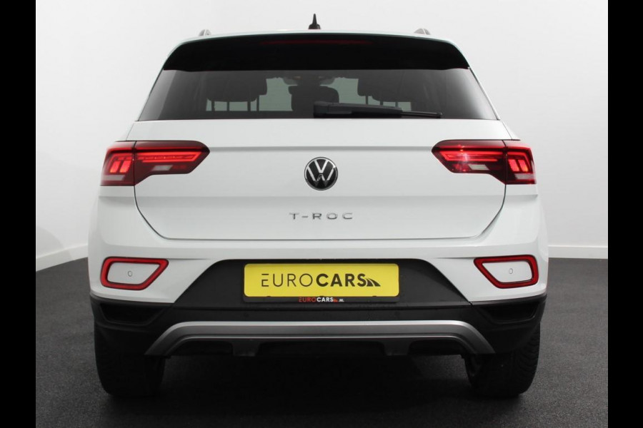 Volkswagen T-Roc 1.5 TSI 150pk DSG Life | Navigatie | Apple Carplay/Android Auto | Adaptive Cruise Control | Trekhaak | Parkeersensoren | Stoelverwarming | Ledverlichting | Getinte ramen | Climate Control |
