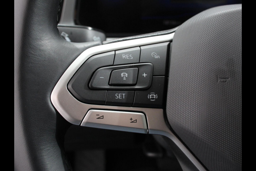 Volkswagen T-Roc 1.5 TSI 150pk DSG Life | Navigatie | Apple Carplay/Android Auto | Adaptive Cruise Control | Trekhaak | Parkeersensoren | Stoelverwarming | Ledverlichting | Getinte ramen | Climate Control |