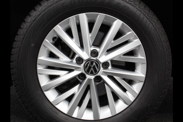 Volkswagen T-Roc 1.5 TSI 150pk DSG Life | Navigatie | Apple Carplay/Android Auto | Adaptive Cruise Control | Trekhaak | Parkeersensoren | Stoelverwarming | Ledverlichting | Getinte ramen | Climate Control |