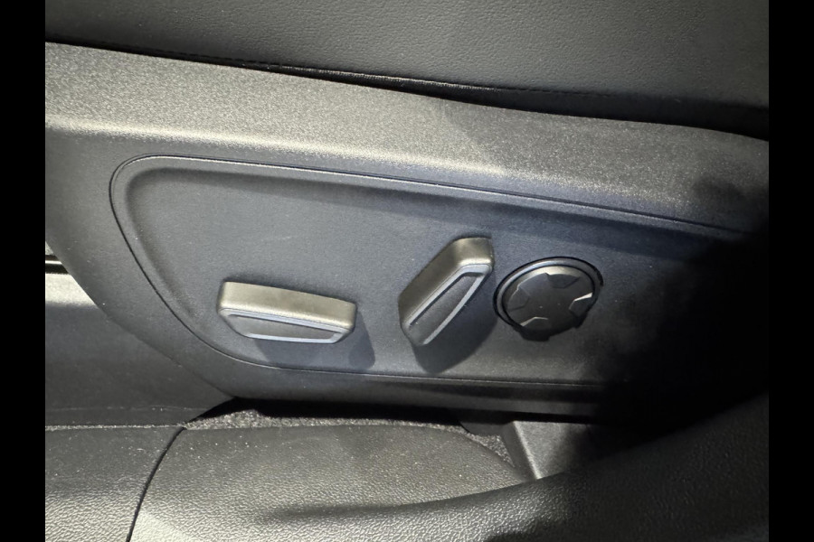 Ford Kuga 2.5 PHEV Sound Edition SCI 243pk | Ford Voorraad | Panorama Dak | 20 inch Lichtmetaal | Winterpack | Matrix LED | Driver Assistance Pack