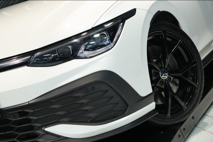 Volkswagen Golf 2.0 TSI GTI Clubsport / PANO / HK / MEMORY / KEYLESS / HUD / IQ / ACC