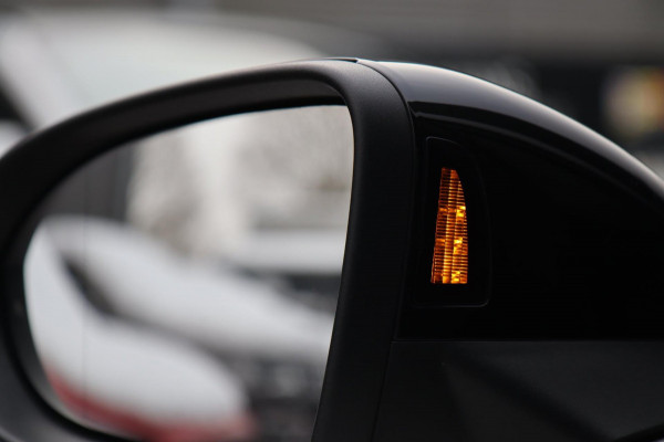 Volkswagen Golf 2.0 TSI GTI Clubsport / PANO / HK / MEMORY / KEYLESS / HUD / IQ / ACC