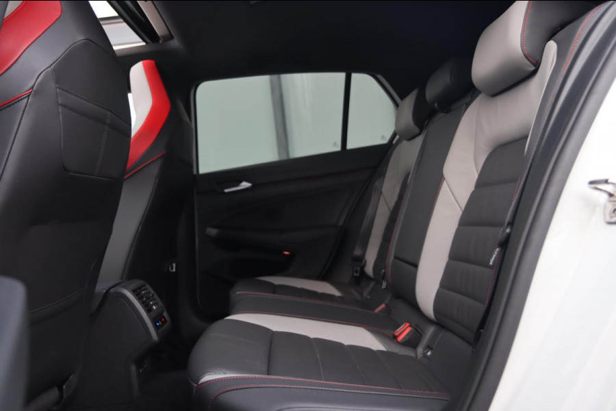 Volkswagen Golf 2.0 TSI GTI Clubsport / PANO / HK / MEMORY / KEYLESS / HUD / IQ / ACC