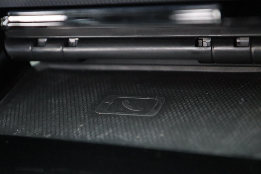 Volkswagen Golf 2.0 TSI GTI Clubsport / PANO / HK / MEMORY / KEYLESS / HUD / IQ / ACC