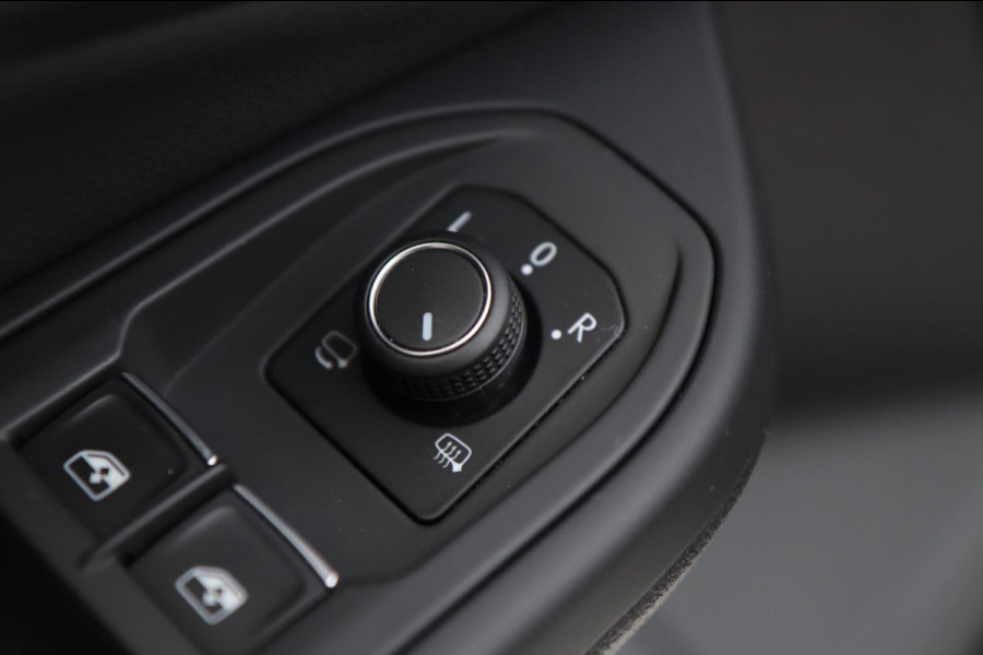 Volkswagen Golf 2.0 TSI GTI Clubsport / PANO / HK / MEMORY / KEYLESS / HUD / IQ / ACC