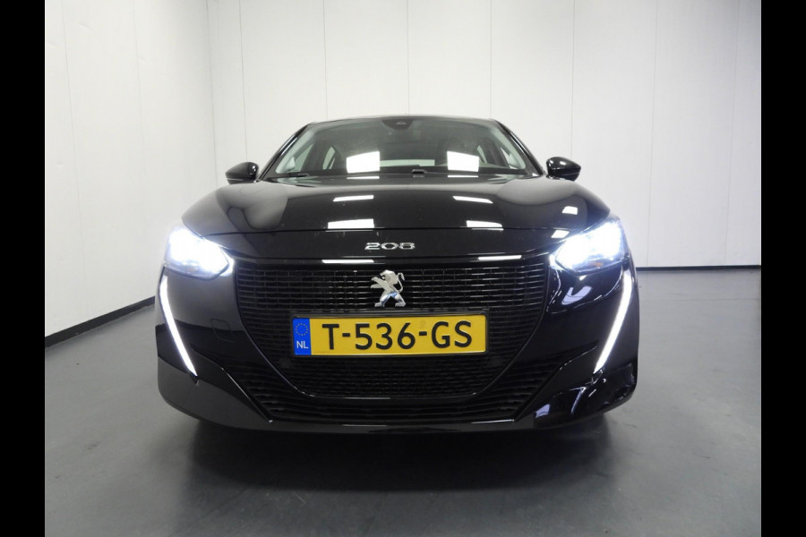 Peugeot e-208 EV Active Pack 50 kWh NAVI/CLIMA/CRUISE/PDC!