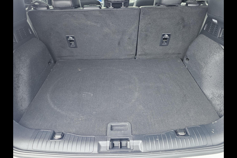 Ford Kuga 2.5 PHEV Titanium X | Panoramadak | Adaptive cruise control | Winter Pack | Achteruitrijcamera | Dubbele wielset