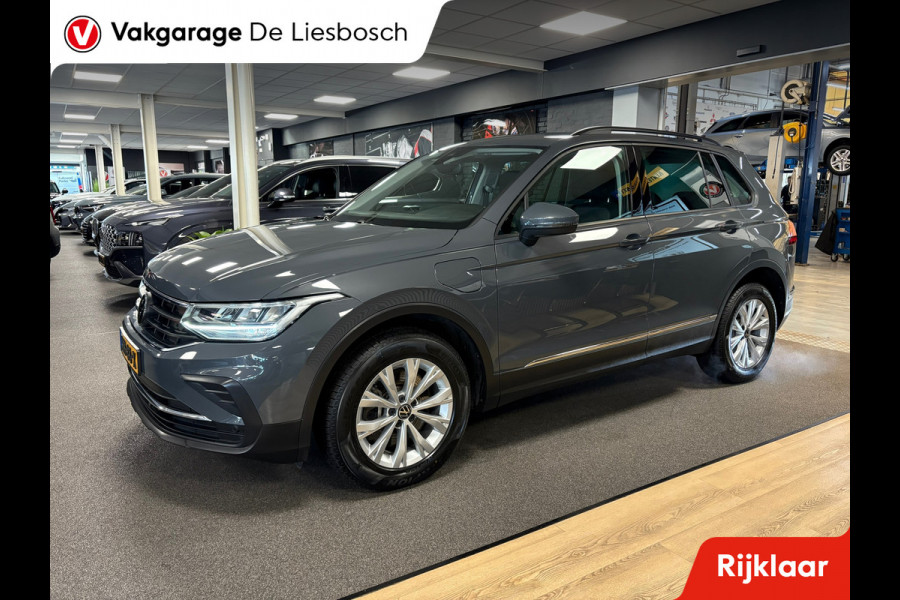 Volkswagen Tiguan 1.4 TSI eHybrid comfort Business+/navi/camera/apple carplay/boeken