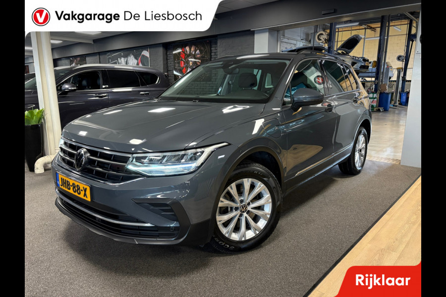 Volkswagen Tiguan 1.4 TSI eHybrid comfort Business+/navi/camera/apple carplay/boeken