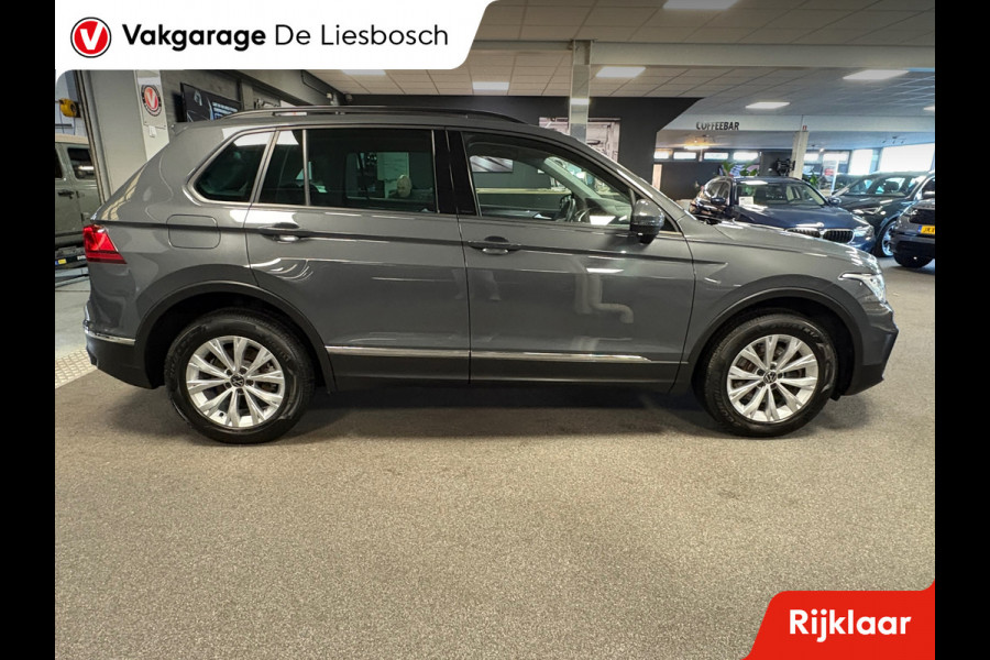 Volkswagen Tiguan 1.4 TSI eHybrid comfort Business+/navi/camera/apple carplay/boeken