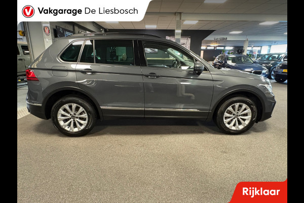 Volkswagen Tiguan 1.4 TSI eHybrid comfort Business+/navi/camera/apple carplay/boeken