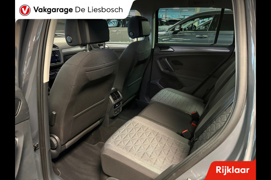 Volkswagen Tiguan 1.4 TSI eHybrid comfort Business+/navi/camera/apple carplay/boeken