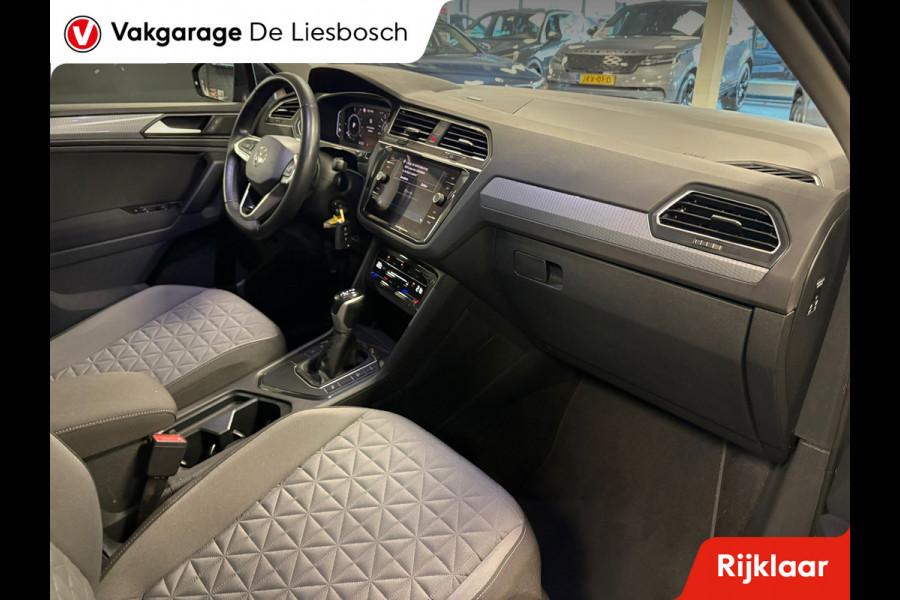 Volkswagen Tiguan 1.4 TSI eHybrid comfort Business+/navi/camera/apple carplay/boeken