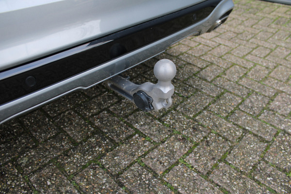 Ford Kuga 2.5 PHEV ST-Line X | Panoramadak | Trekhaak | BLIS | B&O | Full Options