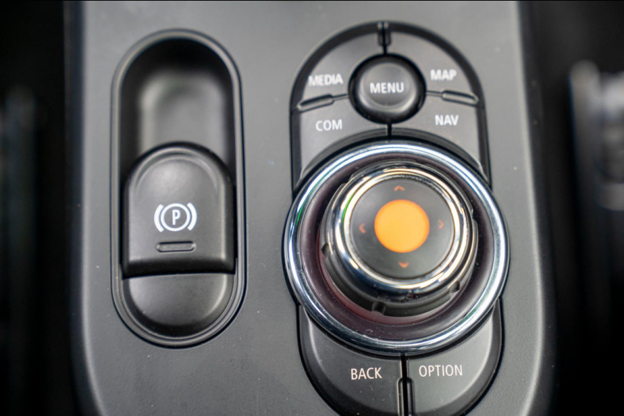 MINI Mini Electric Yours 33 kWh|Prijs rijklaar incl 12 mnd garantie|HUD Harman Kardon Leder Camera