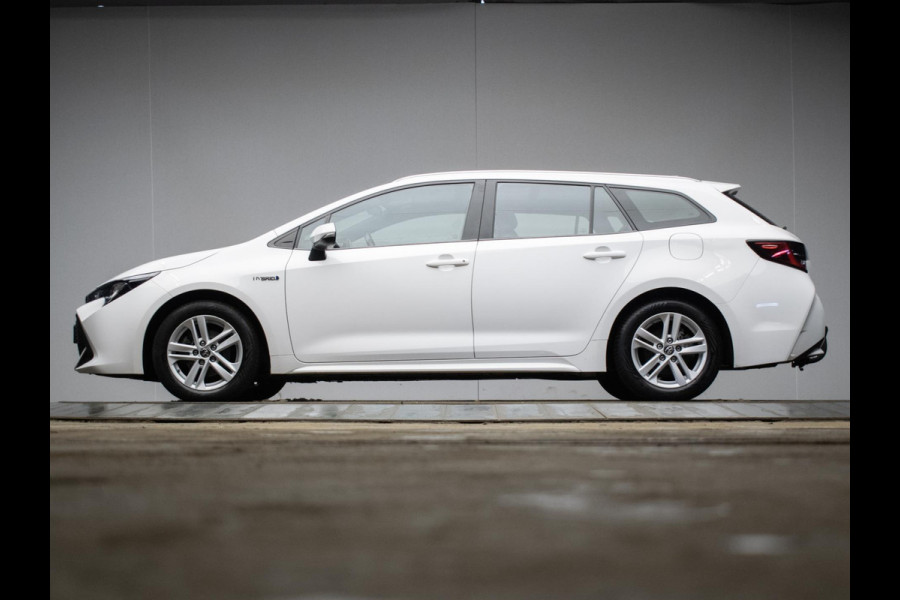 Toyota Corolla Touring Sports 1.8 Hybrid Active Sport (NAVI,CLIMATE,ADAPTIVE CRUISE,CAMERA,PDC,SPORTSTOELEN,LM VELGEN,NETTE STAAT)