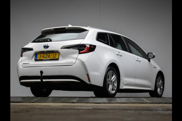 Toyota Corolla Touring Sports 1.8 Hybrid Active Sport (NAVI,CLIMATE,ADAPTIVE CRUISE,CAMERA,PDC,SPORTSTOELEN,LM VELGEN,NETTE STAAT)