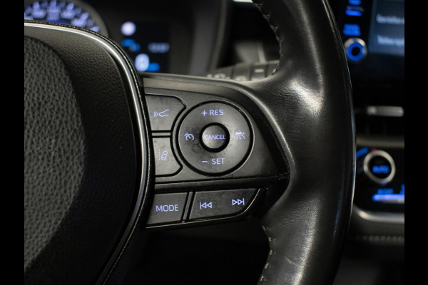 Toyota Corolla Touring Sports 1.8 Hybrid Active Sport (NAVI,CLIMATE,ADAPTIVE CRUISE,CAMERA,PDC,SPORTSTOELEN,LM VELGEN,NETTE STAAT)