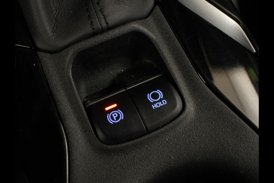 Toyota Corolla Touring Sports 1.8 Hybrid Active Sport (NAVI,CLIMATE,ADAPTIVE CRUISE,CAMERA,PDC,SPORTSTOELEN,LM VELGEN,NETTE STAAT)