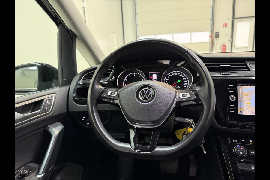 Volkswagen Touran 7p 1.5 TSI 150pk DSG Highline | ACC | Full Led