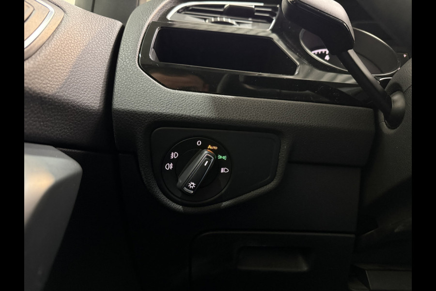 Volkswagen Touran 7p 1.5 TSI 150pk DSG Highline | ACC | Full Led