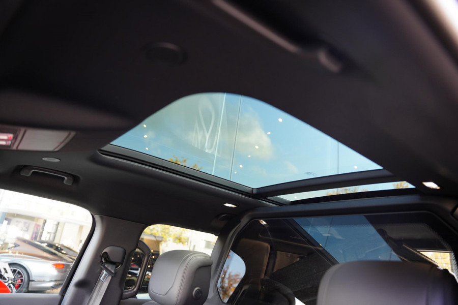 Land Rover Defender 110 P 525 V8 Black Edition