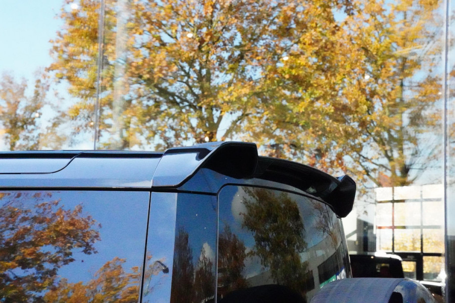 Land Rover Defender 110 P 525 V8 Black Edition