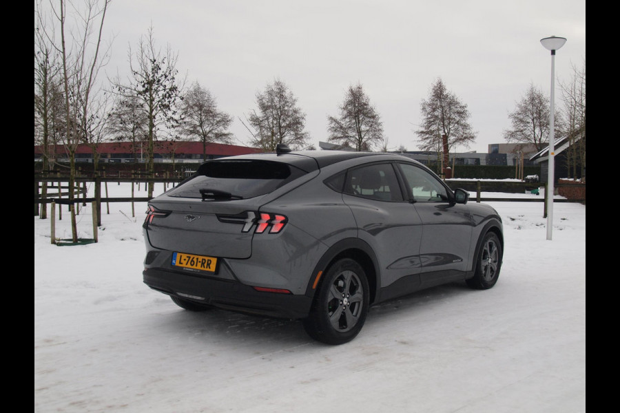Ford Mustang Mach-E Extended RWD 98 kWh | Panoramadak | 360 Camera | Trekhaak | B&O | NL-Auto |