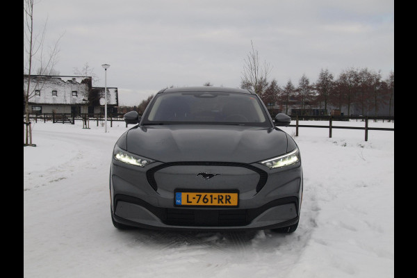 Ford Mustang Mach-E Extended RWD 98 kWh | Panoramadak | 360 Camera | Trekhaak | B&O | NL-Auto |