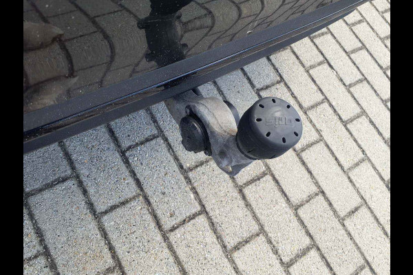 Mercedes-Benz C-Klasse Estate 300 e AMG Magno! Pano Distr Trekh HUD 360 Memory Night