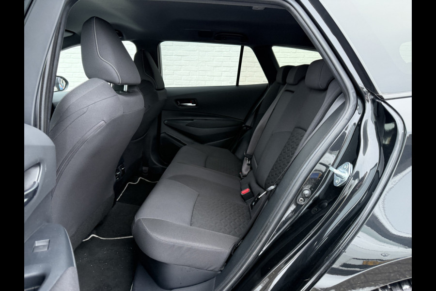 Toyota Corolla Touring Sports 2.0 Hybrid Team D | CarPlay | ACC | Camera | LED | DAB+ | 17 inch